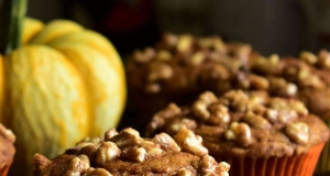 Whole Wheat Pumpkin Coffee Cake Muffins