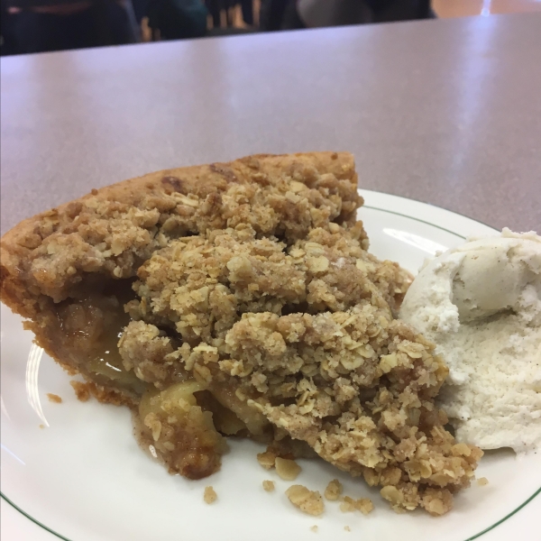 Deep-Dish Apple Pie with Crumble Topping