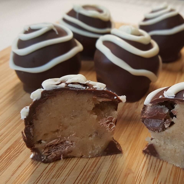 Nichola's Chocolate Chip Cookie Dough Truffles