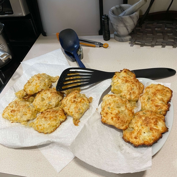 Cheddar-Thyme Flaky Biscuits