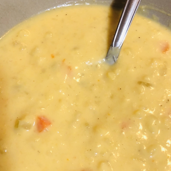 Vegetarian Broccoli and Cauliflower Soup