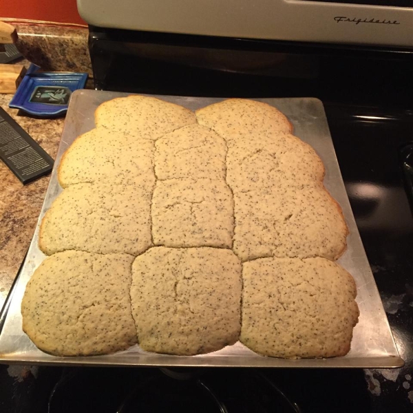 Vegan Lemon Poppy Scones