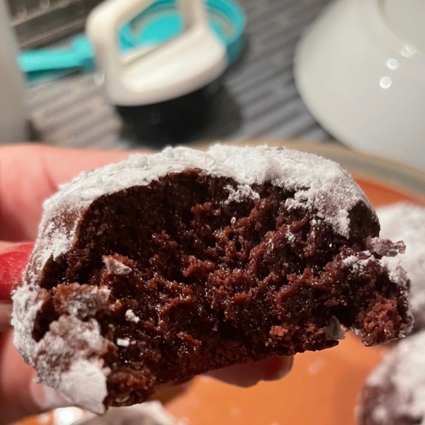 Chocolate Crinkle Cookies