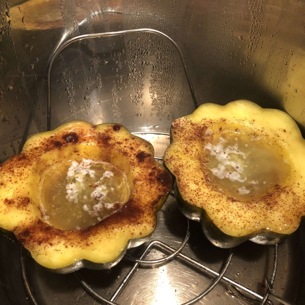 Instant Pot® Sweet Acorn Squash