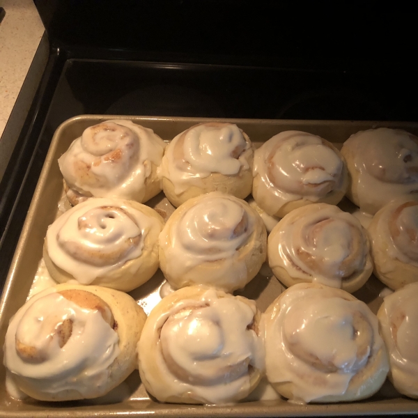 Soft, Moist and Gooey Cinnamon Buns