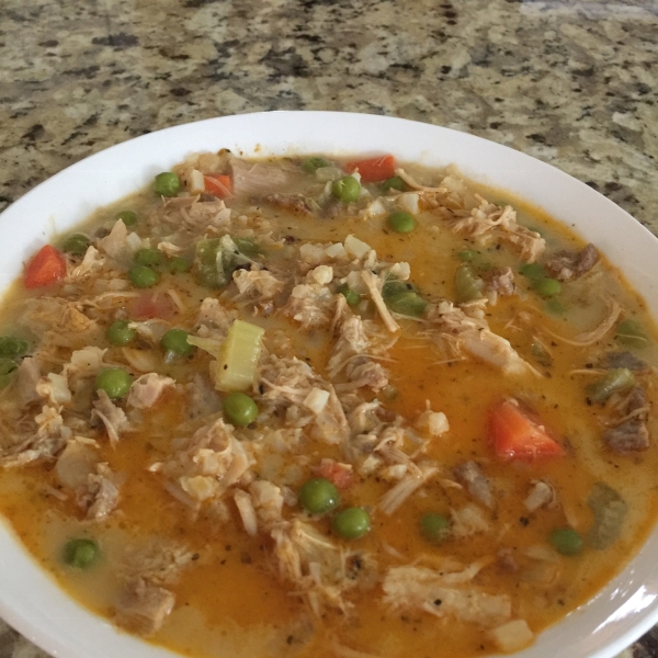 Low-Carb Spicy Turkey Soup with Cauliflower Rice