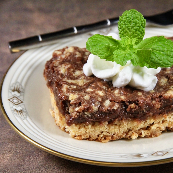 Easy Chocolate Cookie Bars with Cake Mix