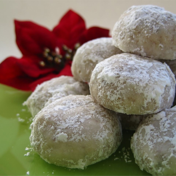 Elizabeth Dole's Pecan Roll Cookies