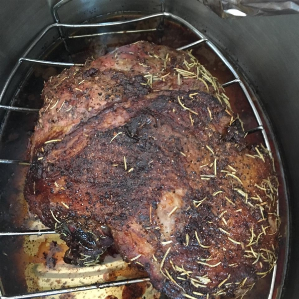 Roast Leg of Lamb with Orange Juice and White Wine