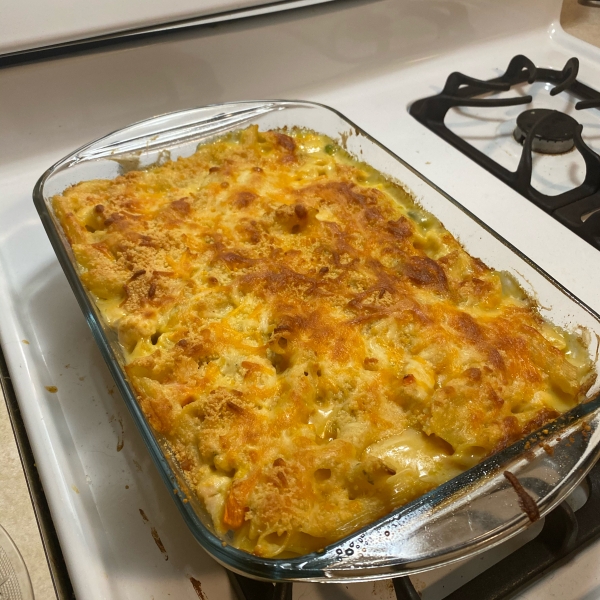 Chicken and Pasta Casserole with Mixed Vegetables