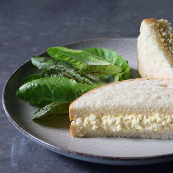 Japanese Egg Salad Sandwich (Tamago Sando)