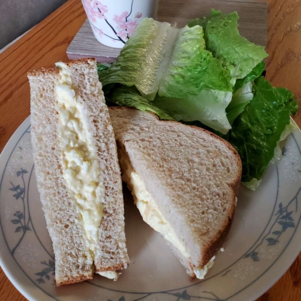 Japanese Egg Salad Sandwich (Tamago Sando)