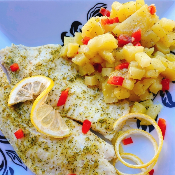 Baked Lemon-Garlic Tilapia and Potatoes in Foil