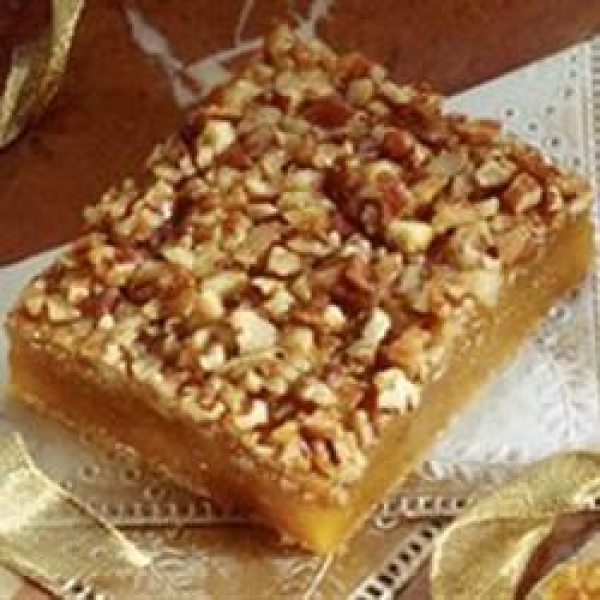 Pecan Pie Surprise Bars