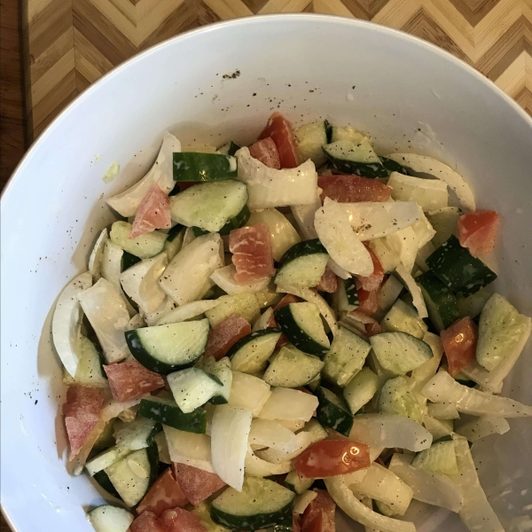 Refreshing Cucumber Salad