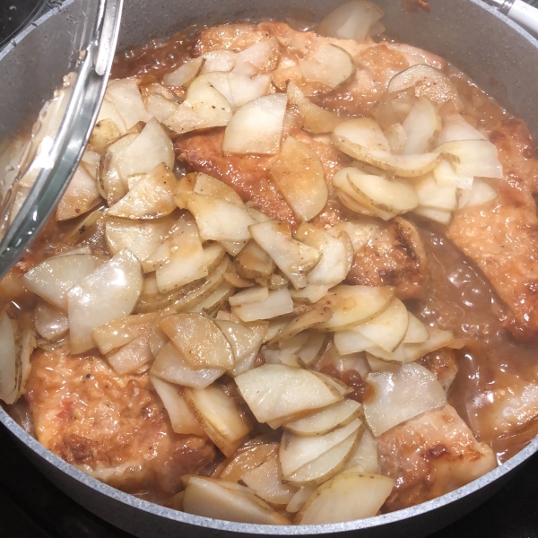 Skillet Pork Chops with Potatoes and Onion