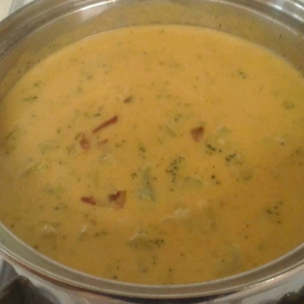 Easy Low-Carb Keto Broccoli Cheddar Soup