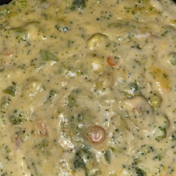 Easy Low-Carb Keto Broccoli Cheddar Soup