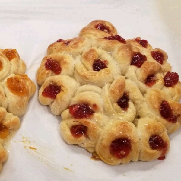 Pull-Apart Easter Blossom Bread