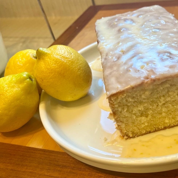 LemonButtermilk Pound Cake with Aunt Evelyn's Lemon Glaze recipe